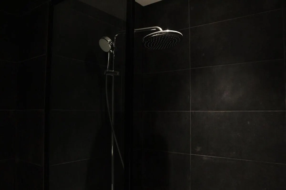 Sahab - Hermes Leather Home Sharjah Appartement
