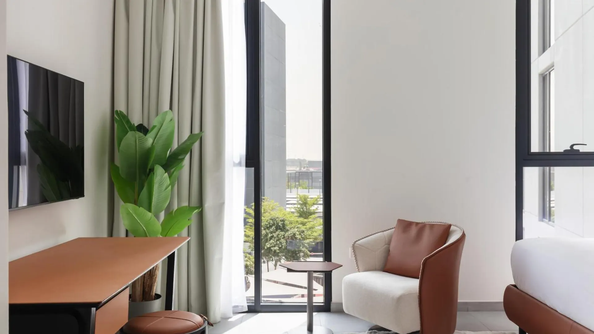 Sahab - Hermes Leather Home Sharjah Appartement